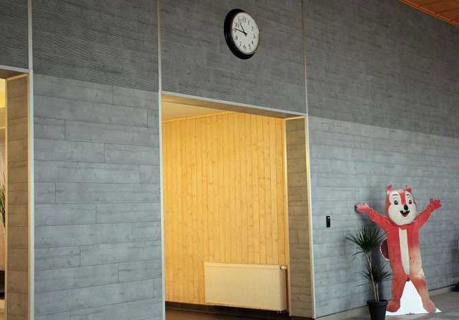 Raumteiler mit D&auml;mmfunktion eingebaut (Foto: Karl-Heinz Herrmann)