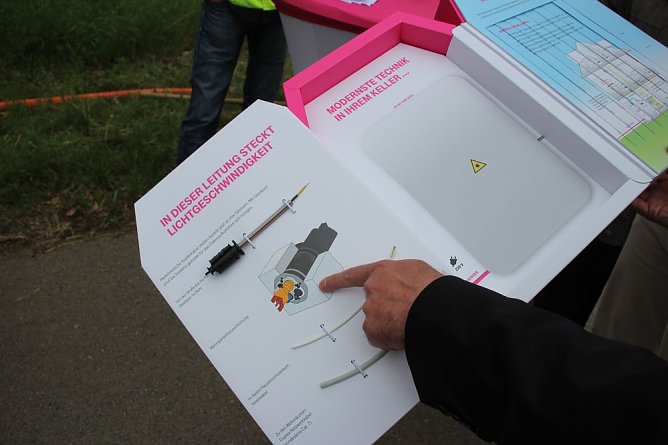 Offizieller Baustart zum gef&ouml;rderten Breitbandausbau (Foto: Karl-Heinz Herrmann)