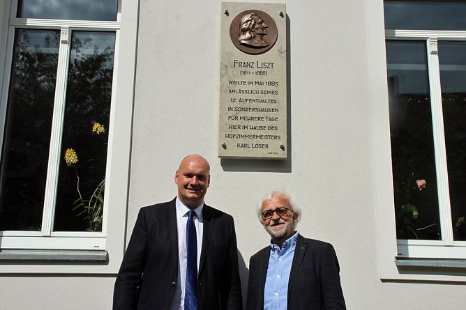 Liszt-Gedenktafel in Sondershausen enth&uuml;llt (Foto: Karl-Heinz Herrmann)