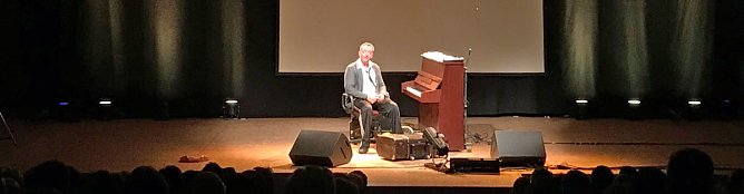 Rainald Grebe erstmals unter Tage (Foto: Erlebnisbergwerk Sondershausen)