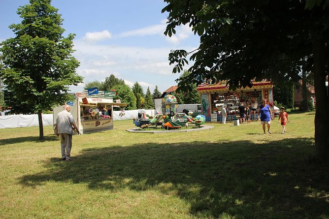 Umzug durch Berka (Foto: Karl-Heinz Herrmann)