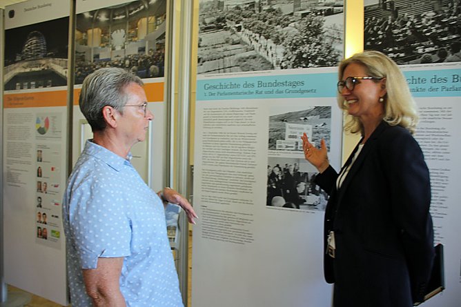 Wanderausstellung des Bundestags (Foto: Karl-Heinz Herrmann)