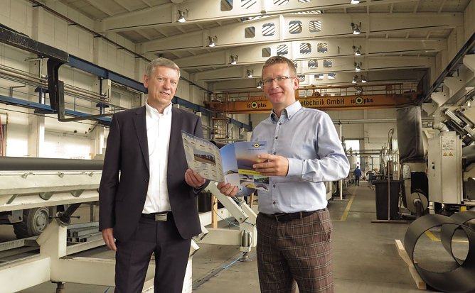 v.l. Herrn J&ouml;rg Kauschat (Gesch&auml;ftsf&uuml;hrer) und Herrn Axel Kirstein (Betriebsleiter) der isoplus Fernw&auml;rmetechnik GmbH (Foto: Nordh&auml;user Unternehmerverband)
