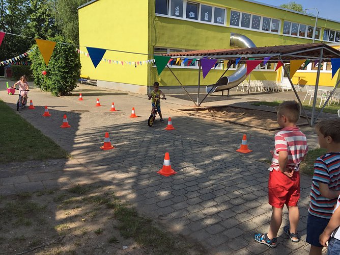 Kyffh&auml;user-Verkehrswacht: Sicher zur Schule und im Stra&szlig;enverkehr (Foto: Kyffh&auml;user-Verkehrswacht)