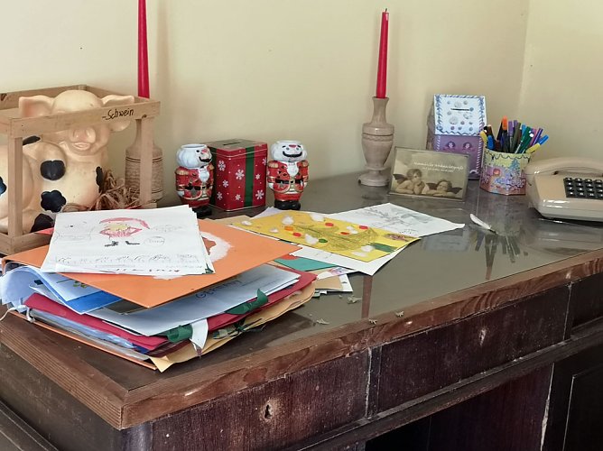 Beim Weihnachtsmann mitten im Sommer (Foto: privat)