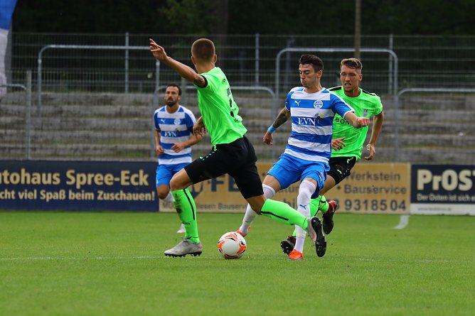 wacker (Foto: Bernd Peter) wacker (Foto: Bernd Peter)