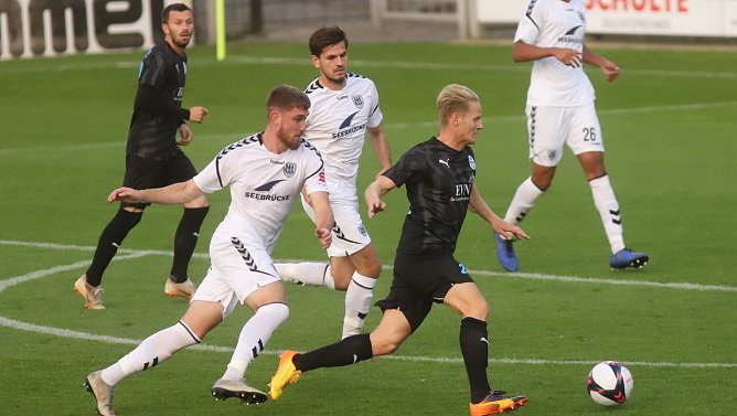 Auch Kores treibt das Spiel immer wieder nach vorn (Foto: M. Liedke)