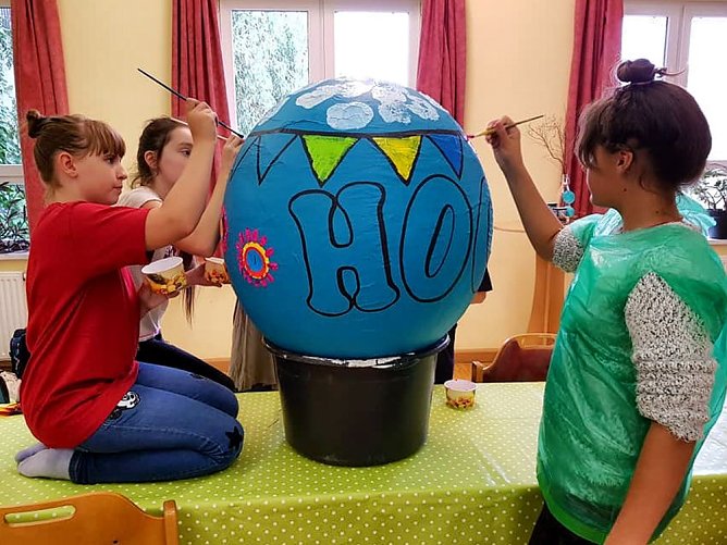 GLOBE ART im KinderKunstKeller (Foto: HOC)