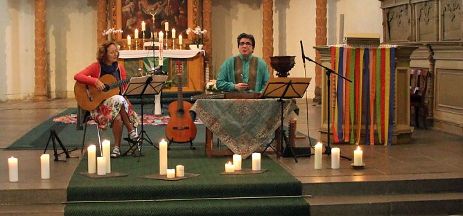 Duo im Konzert (Foto: Karl-Heinz Herrmann)