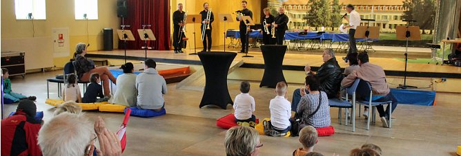Musikalisches Fest für Groß und Klein (Foto: Karl-Heinz Herrmann) Musikalisches Fest für Groß und Klein (Foto: Karl-Heinz Herrmann)