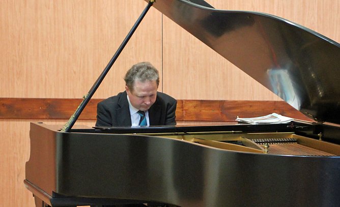 Festakt zum Tag der deutschen Einheit (Foto: Karl-Heinz Herrmann) Festakt zum Tag der deutschen Einheit (Foto: Karl-Heinz Herrmann)