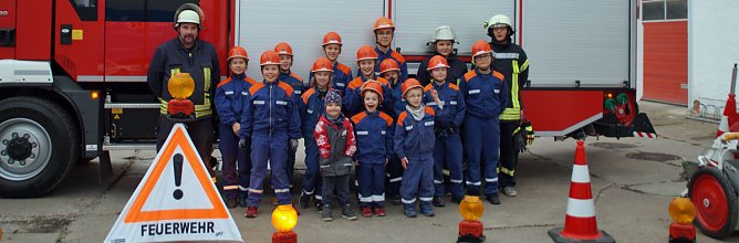 Berufsfeuerwehrtag bei der Jugendfeuerwehr Bebra (Foto: FFW Bebra)