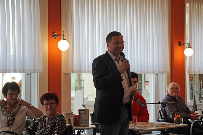 Buchlesung mit Mathias Kopetzki (Foto: Karl-Heinz Herrmann)