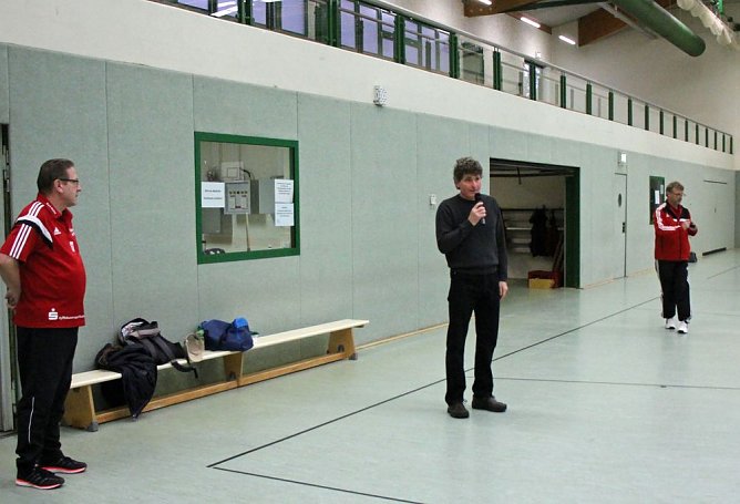 Meisterschaften im Bosseln eröffnet (Foto: Karl-Heinz Herrmann) Meisterschaften im Bosseln eröffnet (Foto: Karl-Heinz Herrmann)