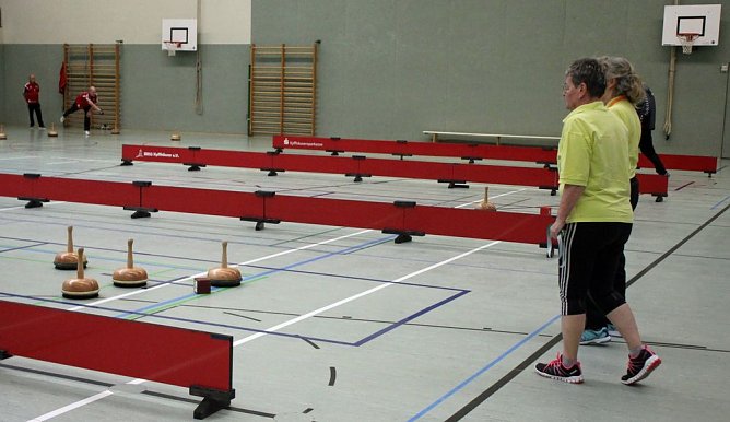 Meisterschaften im Bosseln eröffnet (Foto: Karl-Heinz Herrmann) Meisterschaften im Bosseln eröffnet (Foto: Karl-Heinz Herrmann)
