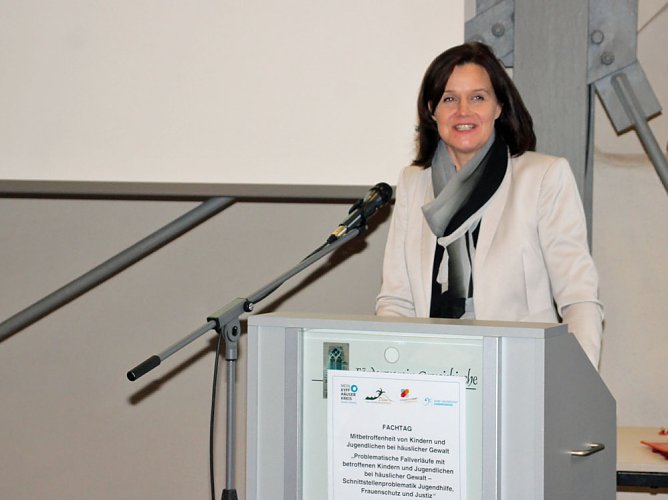 Fachtag zum Thema häusliche Gewalt... (Foto: Karl-Heinz Herrmann) Fachtag zum Thema häusliche Gewalt... (Foto: Karl-Heinz Herrmann)