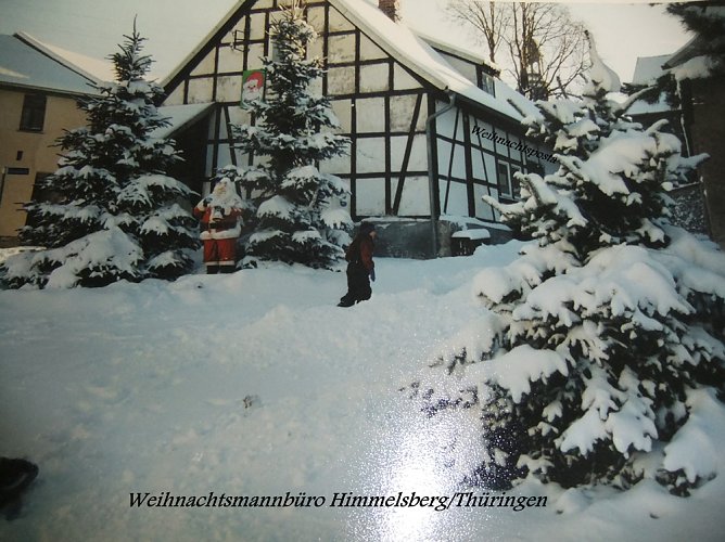 Offene T&uuml;r beim Weihnachtsmann (Foto: Weihnachtsmannb&uuml;ro)
