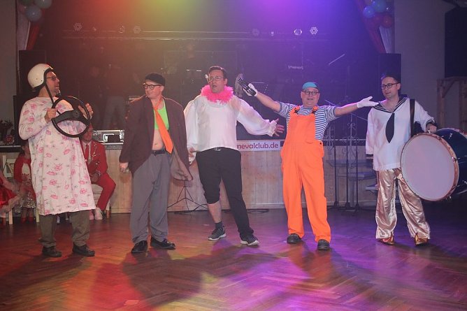 Wir sind gar nicht ganz normal (Foto: Knut Herzau)