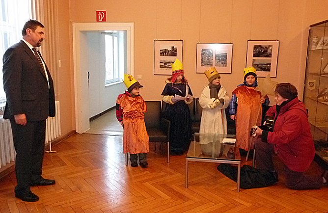 Sternsinger im Rathaus (Foto: Karl-Heinz Herrmann)