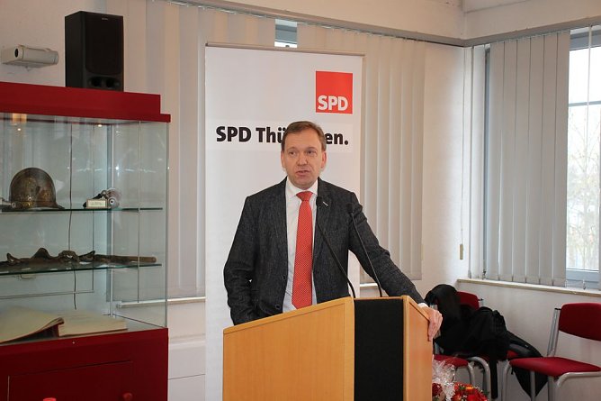 Vom SPD Kyffh&auml;userkreis berichtet (Foto: Karl-Heinz Herrmann)