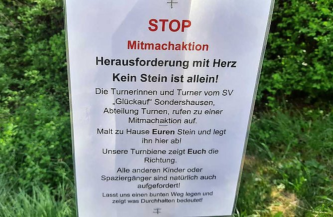 Mitmachaktion am Radweg (Foto: Karl-Heinz Herrmann)