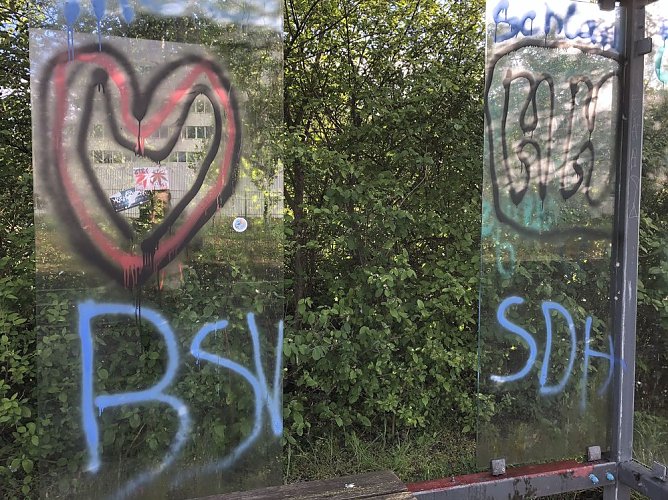 Bilder der Schmierereien (Foto: Silvio Dietzel) Bilder der Schmierereien (Foto: Silvio Dietzel)