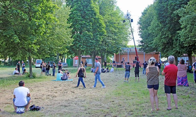 Hardrockband "Rikk Arving" beim Hebeb&uuml;hnenkonzert (Foto: Karl-Heinz Herrmann)