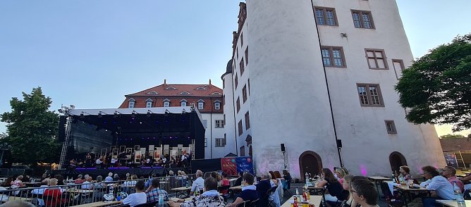 Heringer Schlosshof zur Premiere der Musical-Gala  (Foto: PSG)