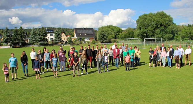 Erfolgreich: 30 Jahre Karate Kwai Sondershausen e.V. (Foto: Karl-Heinz Herrmann) Erfolgreich: 30 Jahre Karate Kwai Sondershausen e.V. (Foto: Karl-Heinz Herrmann)