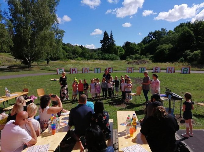 Zuckertütenfest der KiTa Käferland (Foto: Skate Arena) Zuckertütenfest der KiTa Käferland (Foto: Skate Arena)