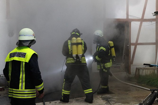 Brand in den Morgenstunden (Foto: Silvio Dietzel)