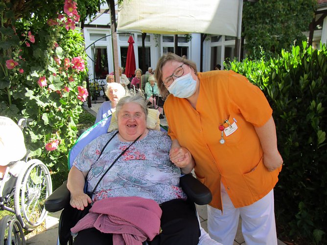 Musikalischer Vormittag (Foto: AWO-Seniorenresedenz) Musikalischer Vormittag (Foto: AWO-Seniorenresedenz)