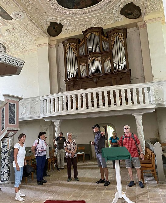 Udersleber Wandergruppe in Reinsdorf und Nebra auf Erkundungstour (Foto: Christiane Thelemann)