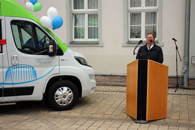 Startschuss f&uuml;r B&uuml;rgerbus in Bad Frankenhausen (Foto: Karl-Heinz Herrmann)
