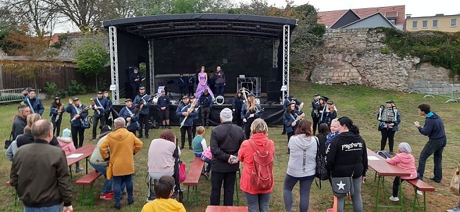 Hoffen auf besseres Wetter (Foto: Karl-Heinz Herrmann)