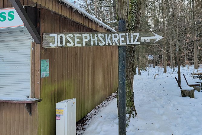 Am Josephskreuz (Foto: P.Blei) Am Josephskreuz (Foto: P.Blei)