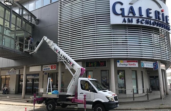 Die Schlossgalerie wird geputzt (Foto: emw)