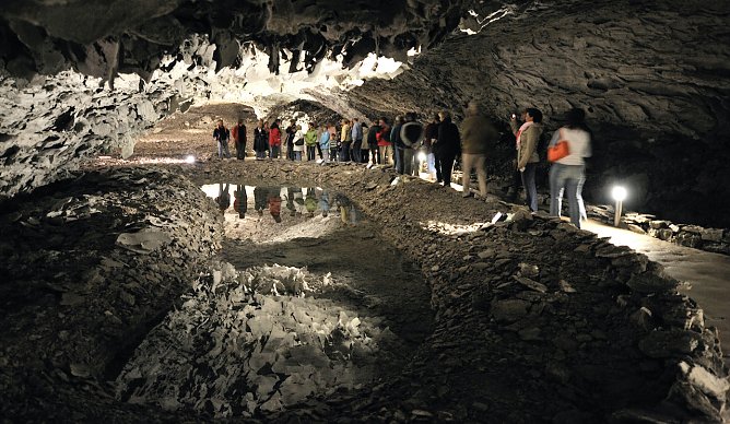 In der Barbarossah&ouml;hle (Foto: Barbarossah&ouml;hle)