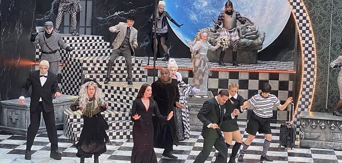 Eine starke Ensembleleistung heute Abend in Sondershausen (Foto: oas) Eine starke Ensembleleistung heute Abend in Sondershausen (Foto: oas)