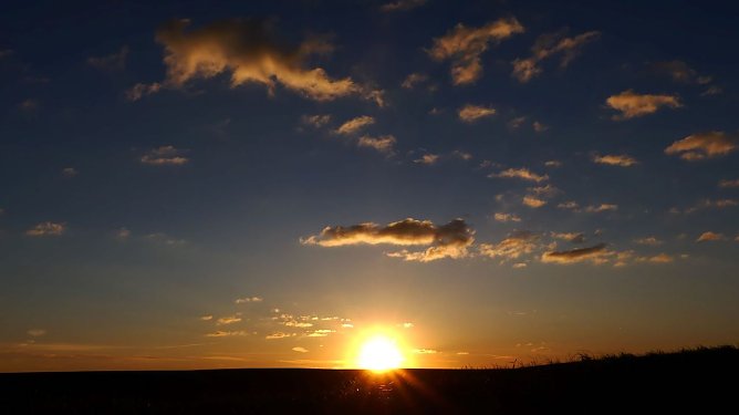 Sonnenuntergangsstimmung im S&uuml;dharz (Foto: P.Schneller)