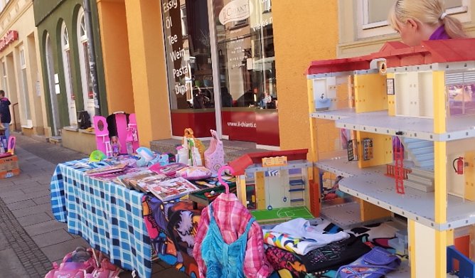 Kinder-Spielzeug-Markt (Foto: Marktmeisterin Schink&ouml;th-Heise)