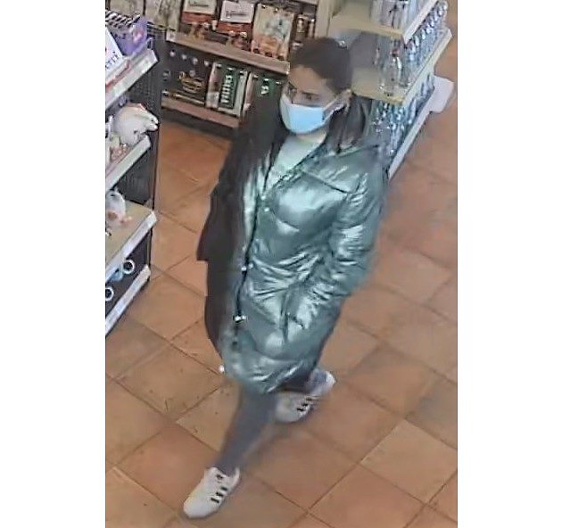 Wer erkennt diese Frau? (Foto: Landespolizeiinspektion Nordhausen) Wer erkennt diese Frau? (Foto: Landespolizeiinspektion Nordhausen)