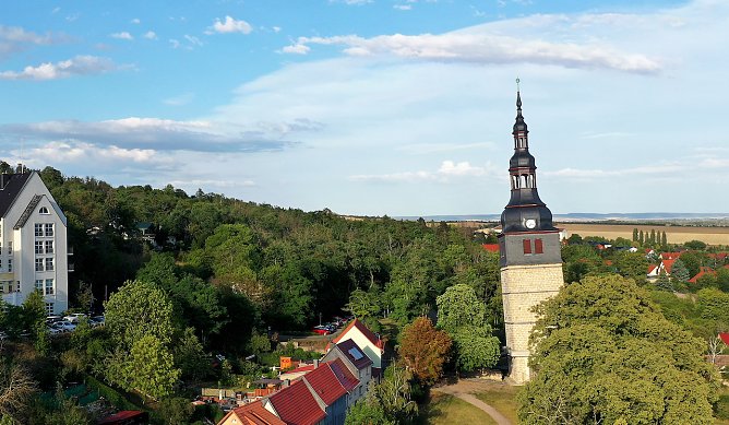 Schiefe Turm von Bad Frankenhausen (Foto: Peter Möbius) Schiefe Turm von Bad Frankenhausen (Foto: Peter Möbius)