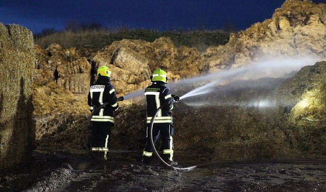 Zweiter brand binnen. weniger Stunden in Niedertopfstedt (Foto: S.Dietzel)