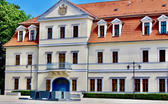 Spendenaufruf aus dem Landratsamt Sondershausen (Foto: Eva Maria Wiegand) Spendenaufruf aus dem Landratsamt Sondershausen (Foto: Eva Maria Wiegand)