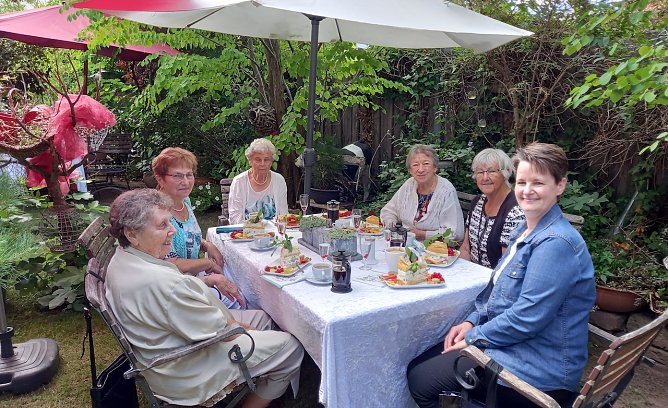 Seniorentreffen im "Cafe&acute;35" in Sondershausen (Foto: LRA Sondershausen)