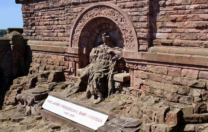 Kyffhäuser Denkmal (Foto: Eva Maria Wiegand) Kyffhäuser Denkmal (Foto: Eva Maria Wiegand)