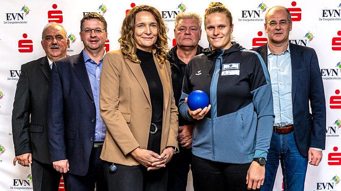Werner H&uuml;tcher, Thomas Seeber, Jana Z&ouml;ller, Sven Lang, Sara Gambetta und Matthias Jendricke freuen sich auf das NORDHAUSEN INDOOR (Foto: Christoph Keil)
