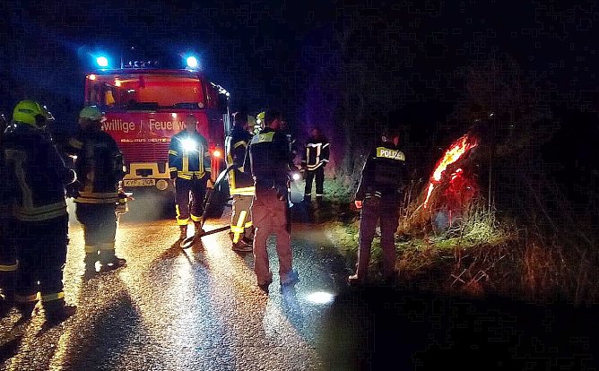 Polizei und Feuerwehr gehen von einer erneuten Brandstiftung aus (Foto: S.Dietzel)