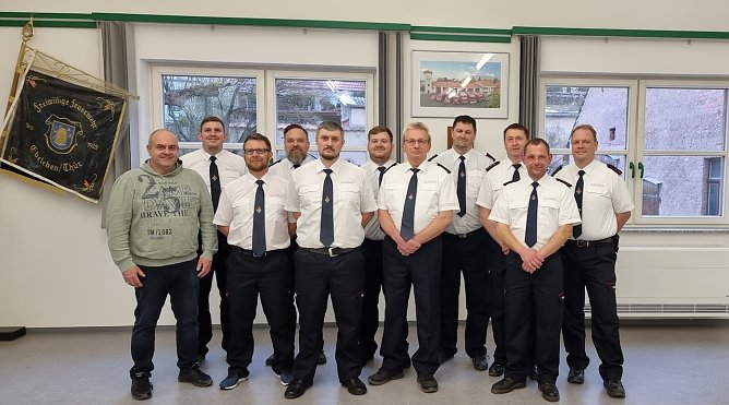 Gewählte Wehrleitungen der Freiwilligen Feuerwehren (Foto: Sina Isserstedt) Gewählte Wehrleitungen der Freiwilligen Feuerwehren (Foto: Sina Isserstedt)